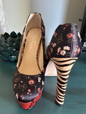 Jessica Simpson Black Floral Platform Pumps with Zebra Heel